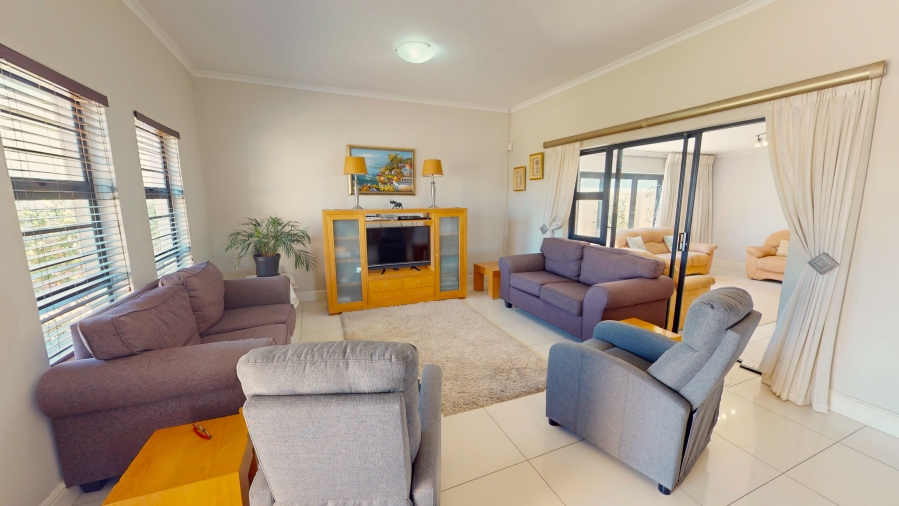 3 Bedroom Property for Sale in Heritage Park Western Cape